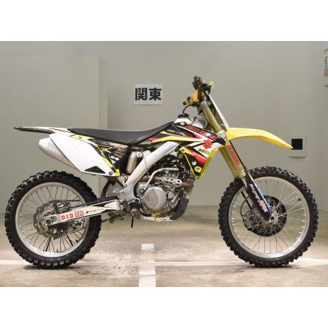 Suzuki RM-Z250 Suzuki RM-Z250